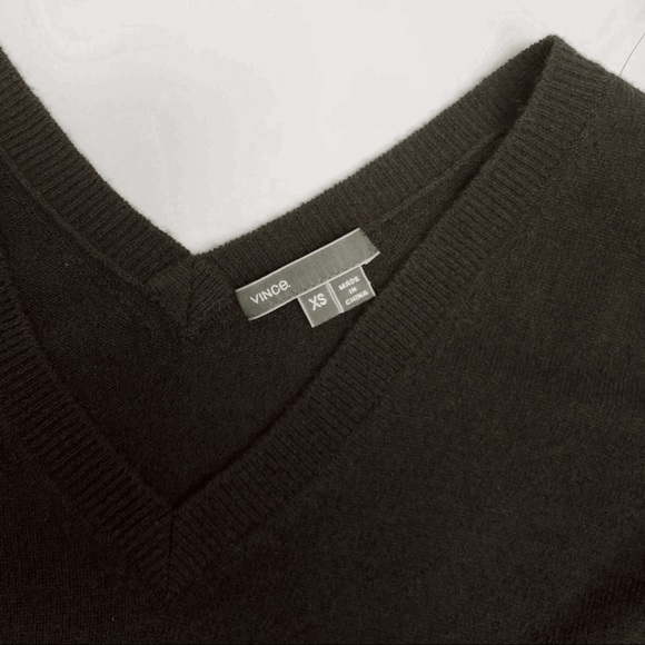 VINCE Cashmere Weekend Deep V Neck Back Sweater - Picture 7 of 8